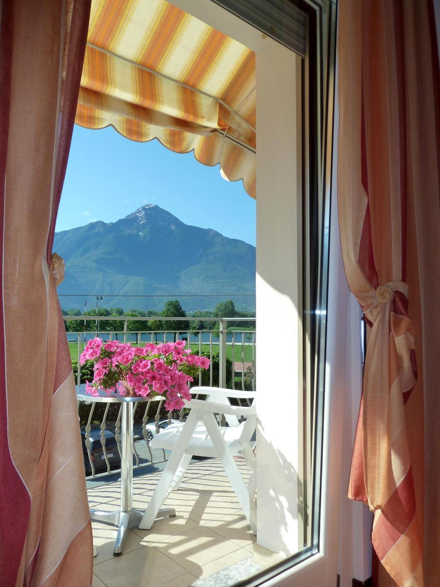 Hotel Europa - Sorico Exteriör bild